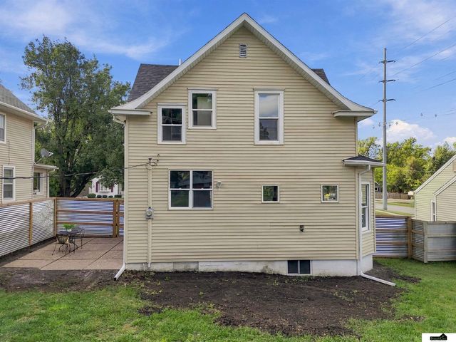 5610 Walker Avenue, Lincoln, NE 68507