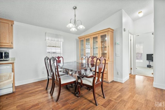 8536 Kern Canyon Road 151, Bakersfield, CA 93306
