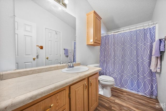 8536 Kern Canyon Road 151, Bakersfield, CA 93306
