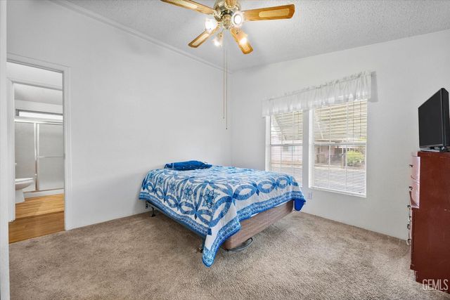 8536 Kern Canyon Road 151, Bakersfield, CA 93306
