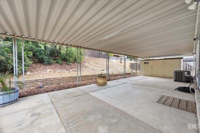 8536 Kern Canyon Road 151, Bakersfield, CA 93306