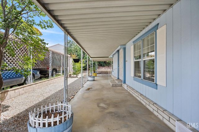 8536 Kern Canyon Road 151, Bakersfield, CA 93306