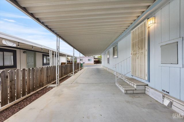 8536 Kern Canyon Road 151, Bakersfield, CA 93306