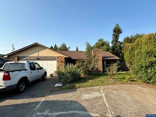 945 W Oak St, Lebanon, OR 97345