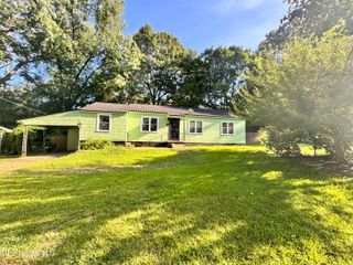 697 Woody Drive, Jackson, MS 39212