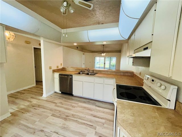806 Windermere Boulevard, Inverness, FL 34453