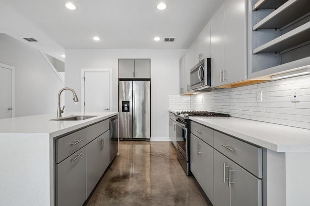 4020 Airport BLVD 14, Austin, TX 78722