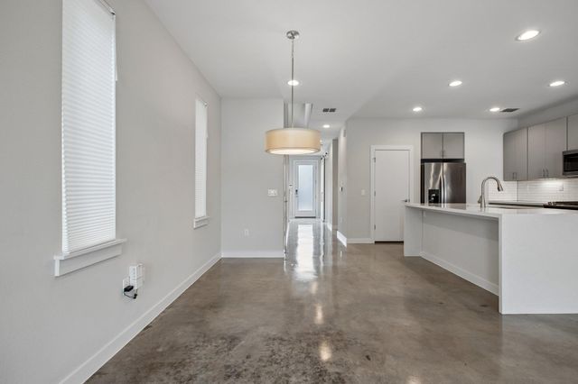 4020 Airport BLVD 14, Austin, TX 78722