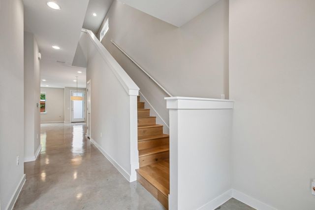 4020 Airport BLVD 14, Austin, TX 78722
