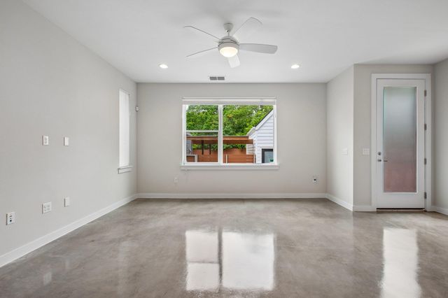 4020 Airport BLVD 14, Austin, TX 78722