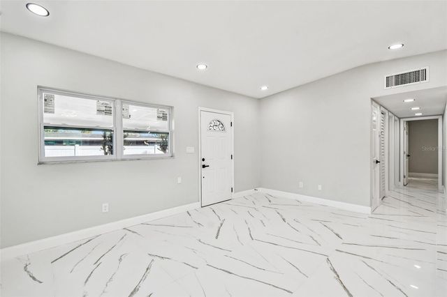 6501 JULIE STREET, Tampa, FL 33610