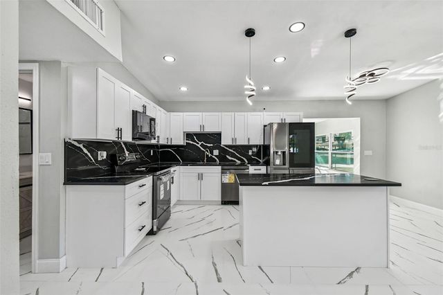 6501 JULIE STREET, Tampa, FL 33610