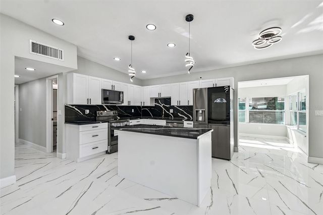 6501 JULIE STREET, Tampa, FL 33610