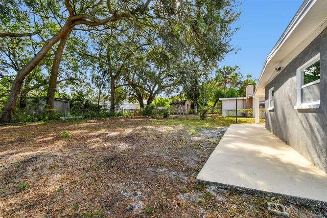 6501 JULIE STREET, Tampa, FL 33610