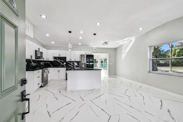 6501 JULIE STREET, Tampa, FL 33610