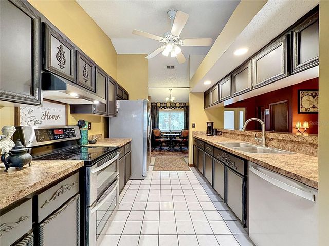 7111 RICKER AVENUE, Webster, FL 33597
