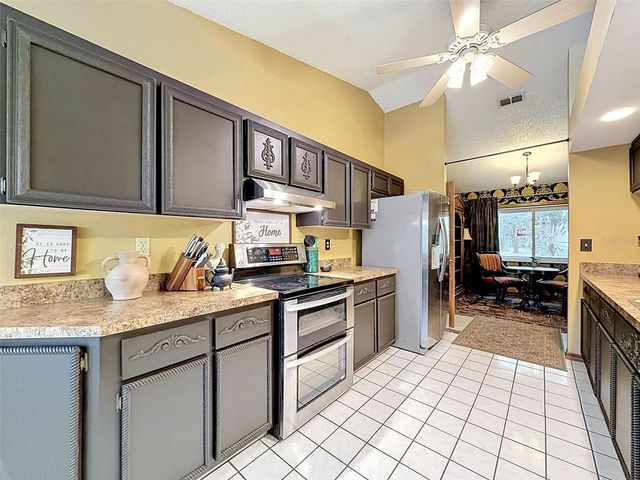 7111 RICKER AVENUE, Webster, FL 33597