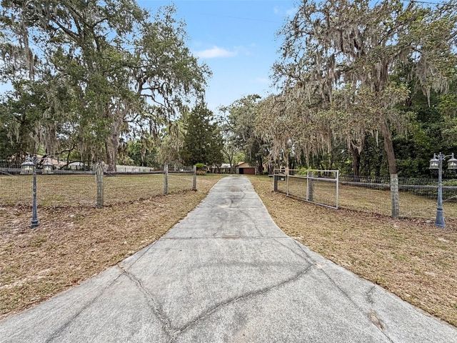 7111 RICKER AVENUE, Webster, FL 33597