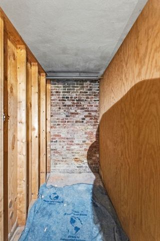 130 Emerson St 32, Boston, MA 02127