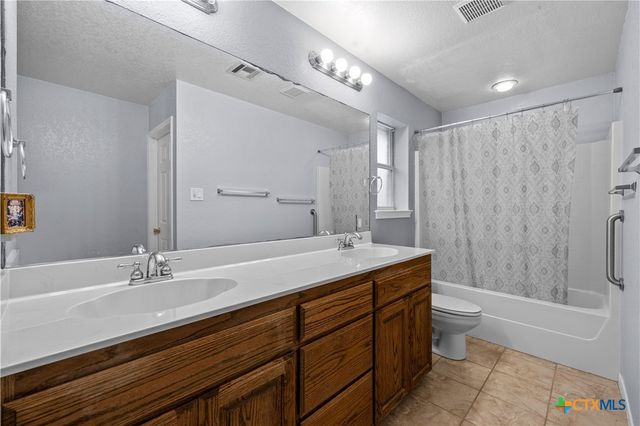 1 Coveview Drive, Morgans Point Resort, TX 76513
