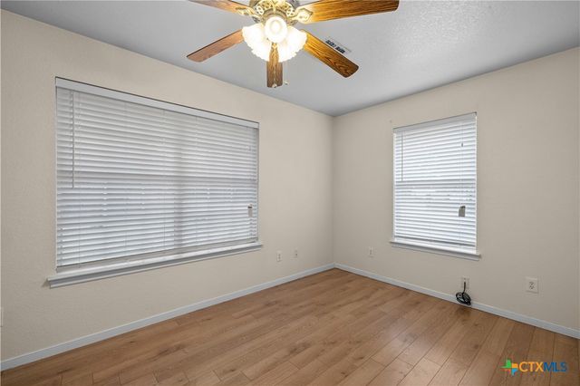 1 Coveview Drive, Morgans Point Resort, TX 76513