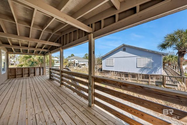 120 W 3rd Avenue, Gulf Shores, AL 36542