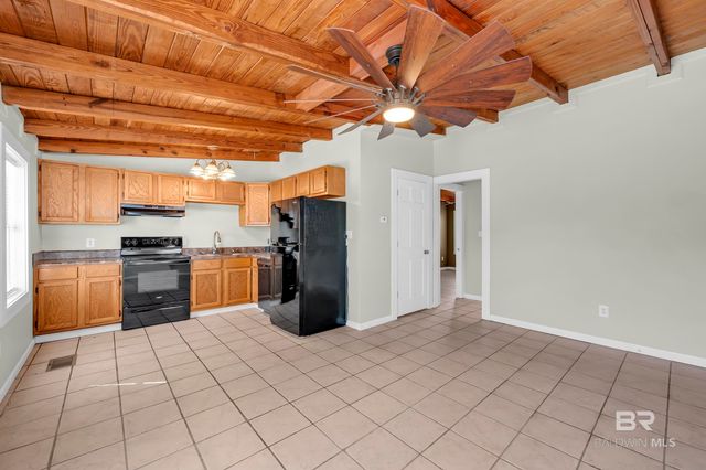 120 W 3rd Avenue, Gulf Shores, AL 36542