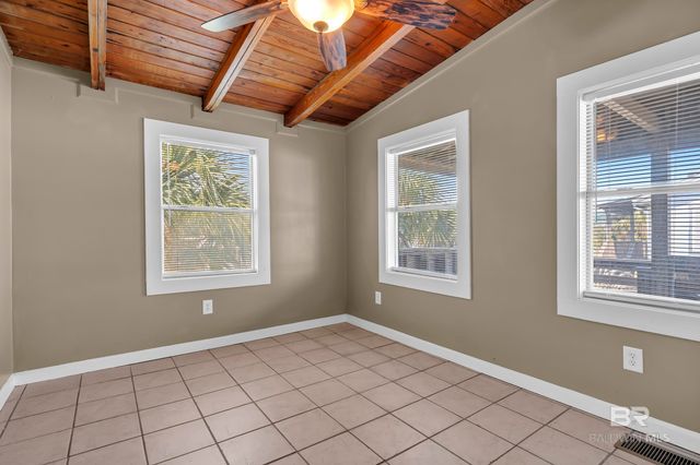 120 W 3rd Avenue, Gulf Shores, AL 36542