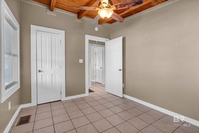 120 W 3rd Avenue, Gulf Shores, AL 36542