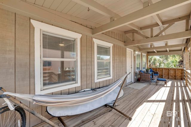 120 W 3rd Avenue, Gulf Shores, AL 36542