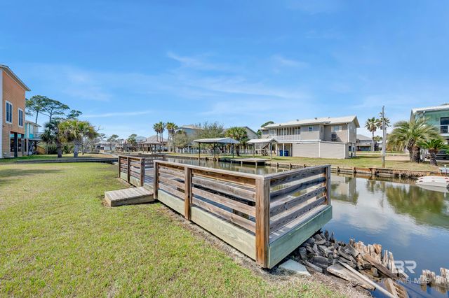 120 W 3rd Avenue, Gulf Shores, AL 36542