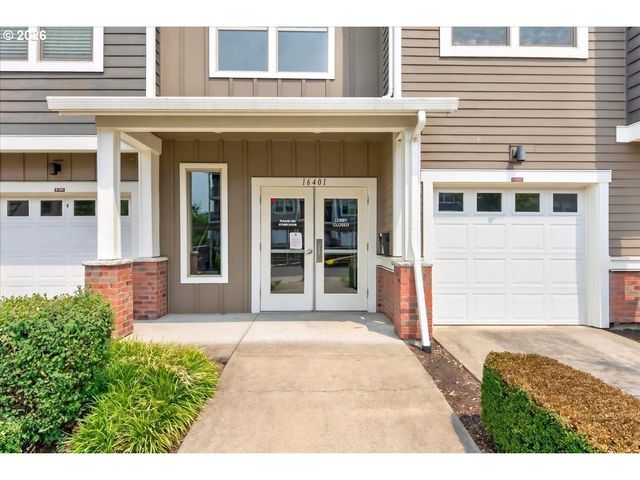 16401 Nw CHADWICK Way 104, Portland, OR 97229