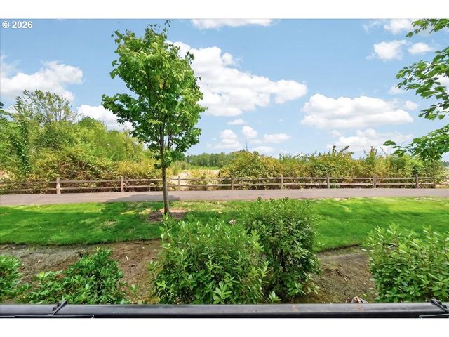 16401 Nw CHADWICK Way 104, Portland, OR 97229