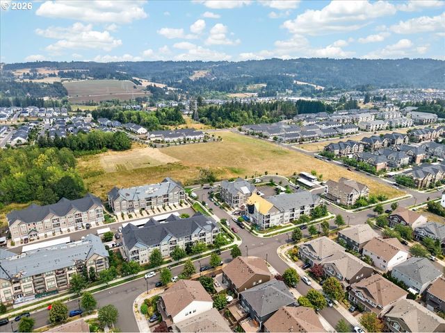 16401 Nw CHADWICK Way 104, Portland, OR 97229