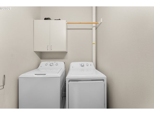 629 Sw TRILLIUM CREEK Ter, Portland, OR 97225