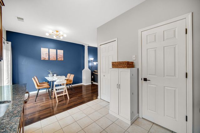 8822 Saint James Place, Highland, IN 46322