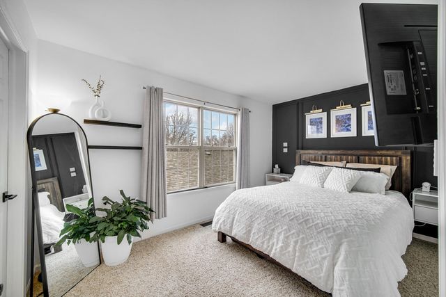 8822 Saint James Place, Highland, IN 46322