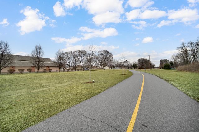 8822 Saint James Place, Highland, IN 46322