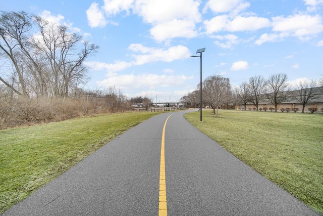 8822 Saint James Place, Highland, IN 46322