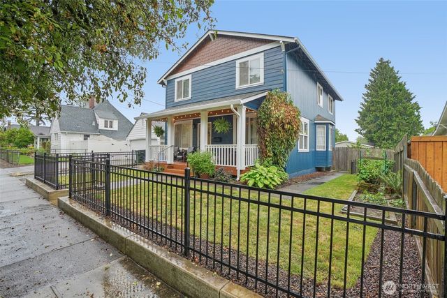 709 W 24th Street, Vancouver, WA 98660