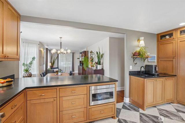 709 W 24th Street, Vancouver, WA 98660