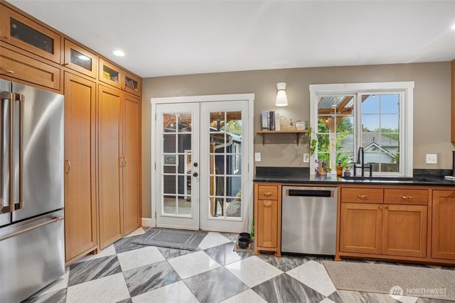 709 W 24th Street, Vancouver, WA 98660