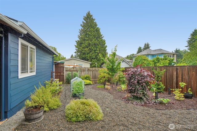 709 W 24th Street, Vancouver, WA 98660