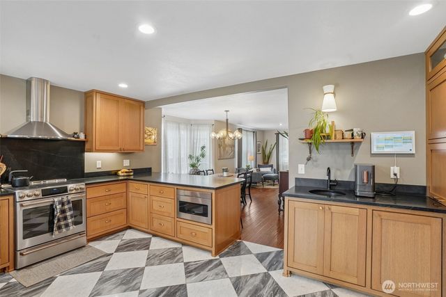 709 W 24th Street, Vancouver, WA 98660