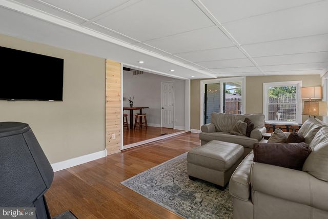 6315 FARMAR LN, Flourtown, PA 19031