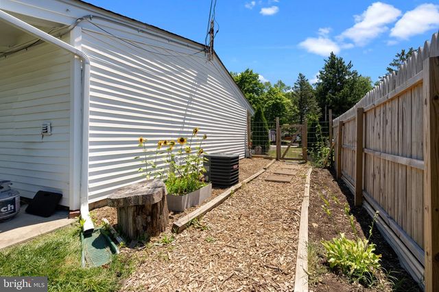 6315 FARMAR LN, Flourtown, PA 19031