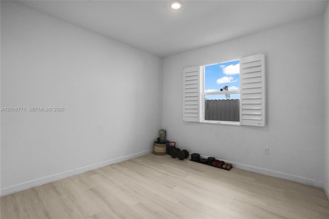 14836 SW 162nd St, Miami, FL 33187