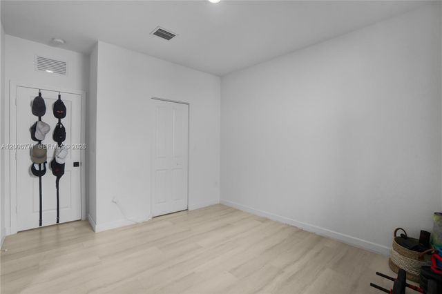 14836 SW 162nd St, Miami, FL 33187