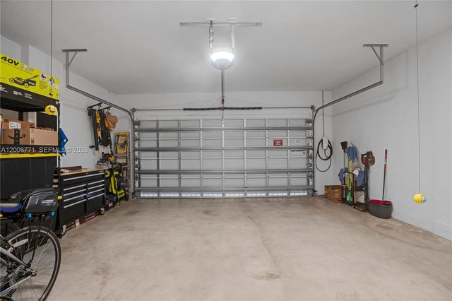 14836 SW 162nd St, Miami, FL 33187