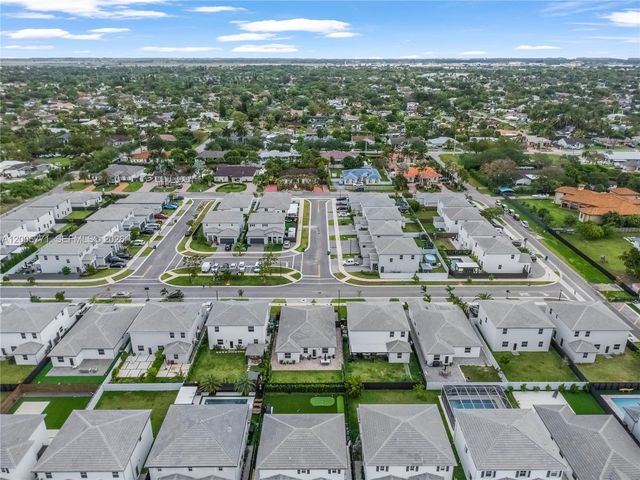 14836 SW 162nd St, Miami, FL 33187